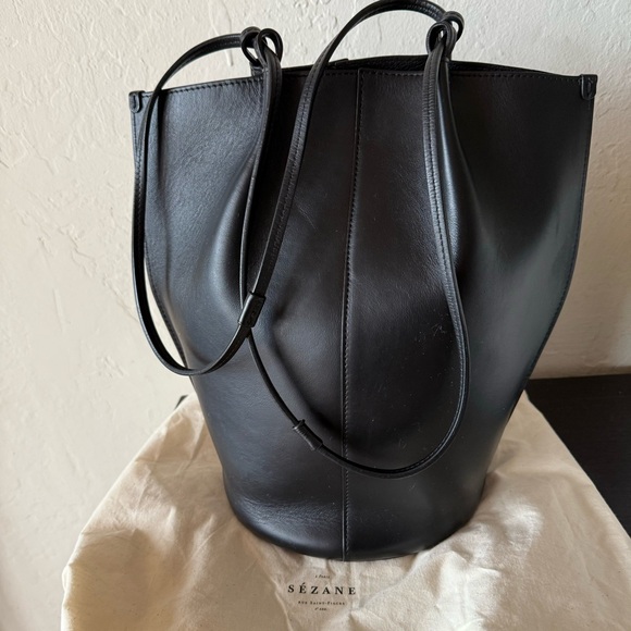 Sezane ROMIE Bag Smooth Black Leather - Picture 4 of 10